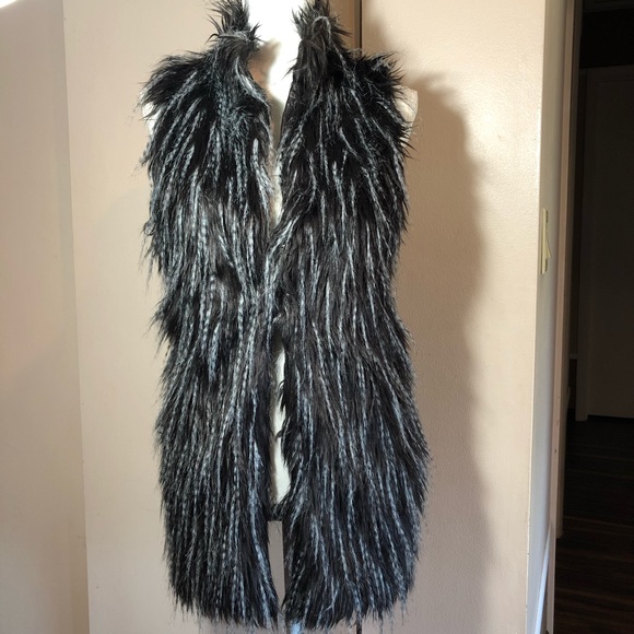 Adrianna Papell Jackets & Blazers - Adrianna Papell faux fur long vest size medium
